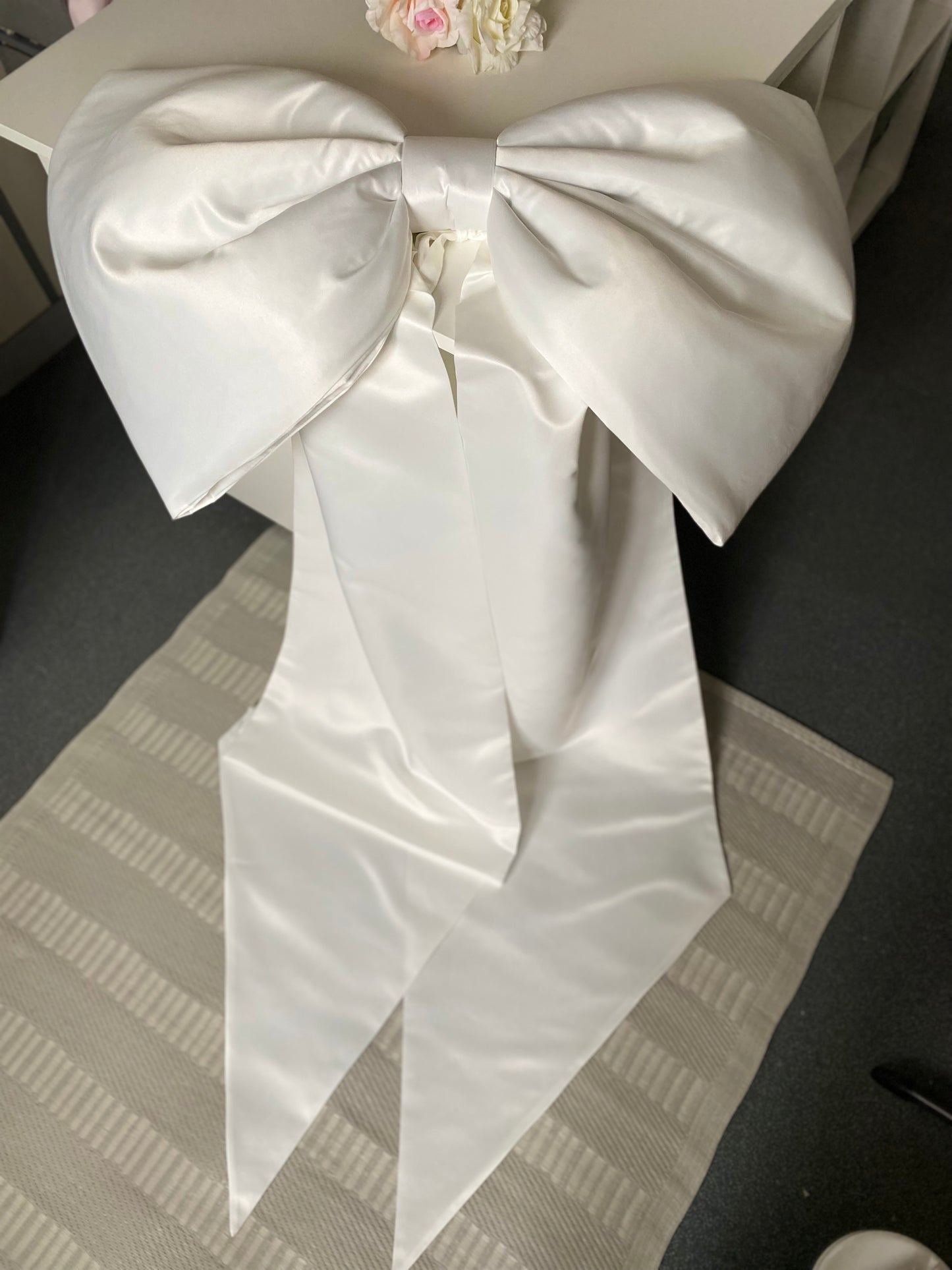 Padded Ivory XL Bow